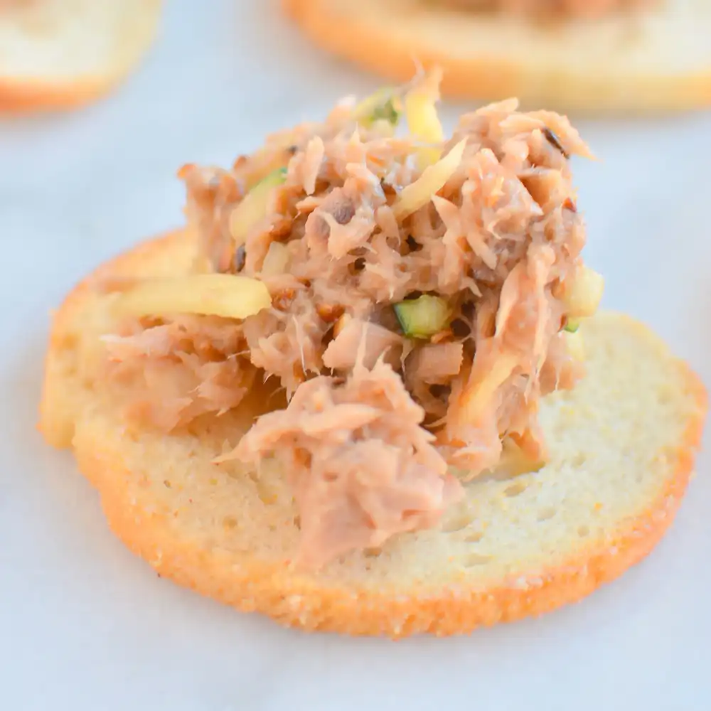 Tuna Salad with Crackers