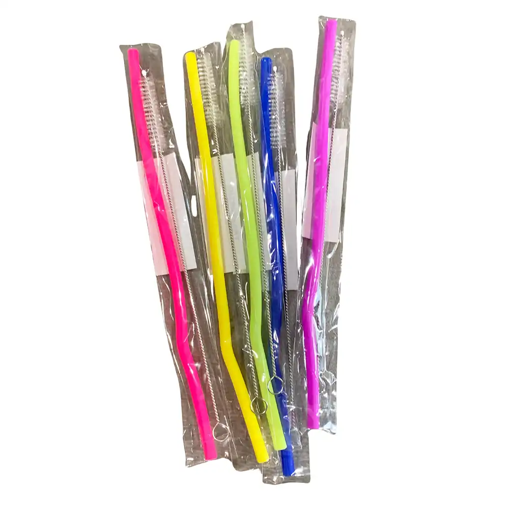 Reusable drinking straw set